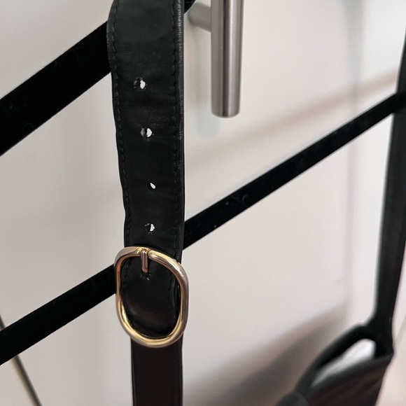 Authentic Gucci Vintage Black Calf Leather GG Shoulder bag - Picture 3 of 8